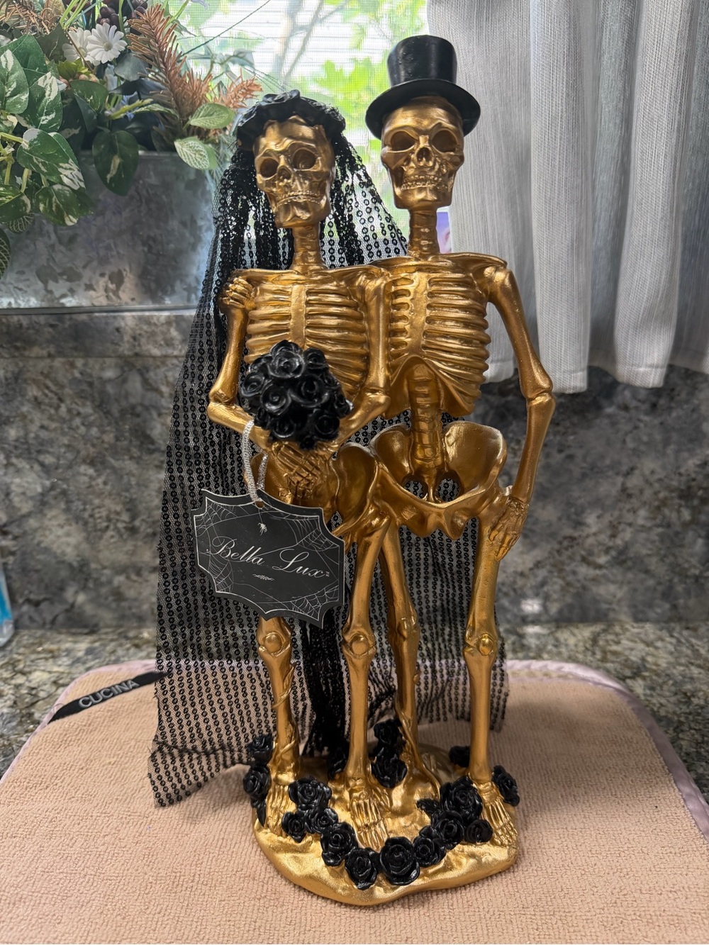 Bella Lux Gold Skeleton Bride & Groom Wedding Decor | NWT